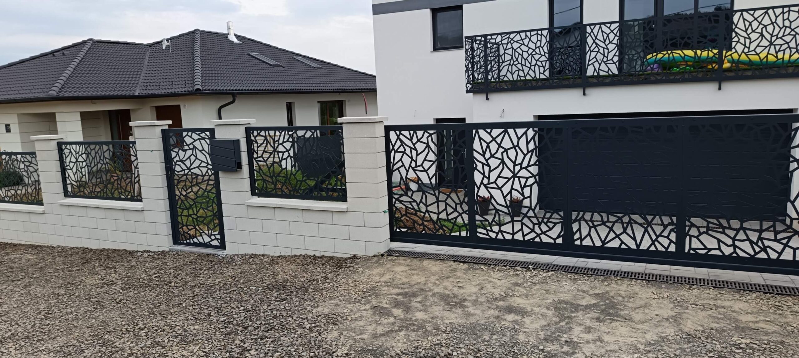 Hogyan válasszunk lézervágott kerítést?